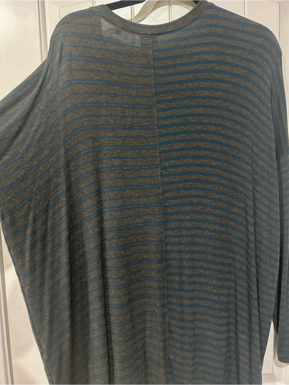 Cabi Hybrid Stripe Tee #3687-Size Large- Euc View 3